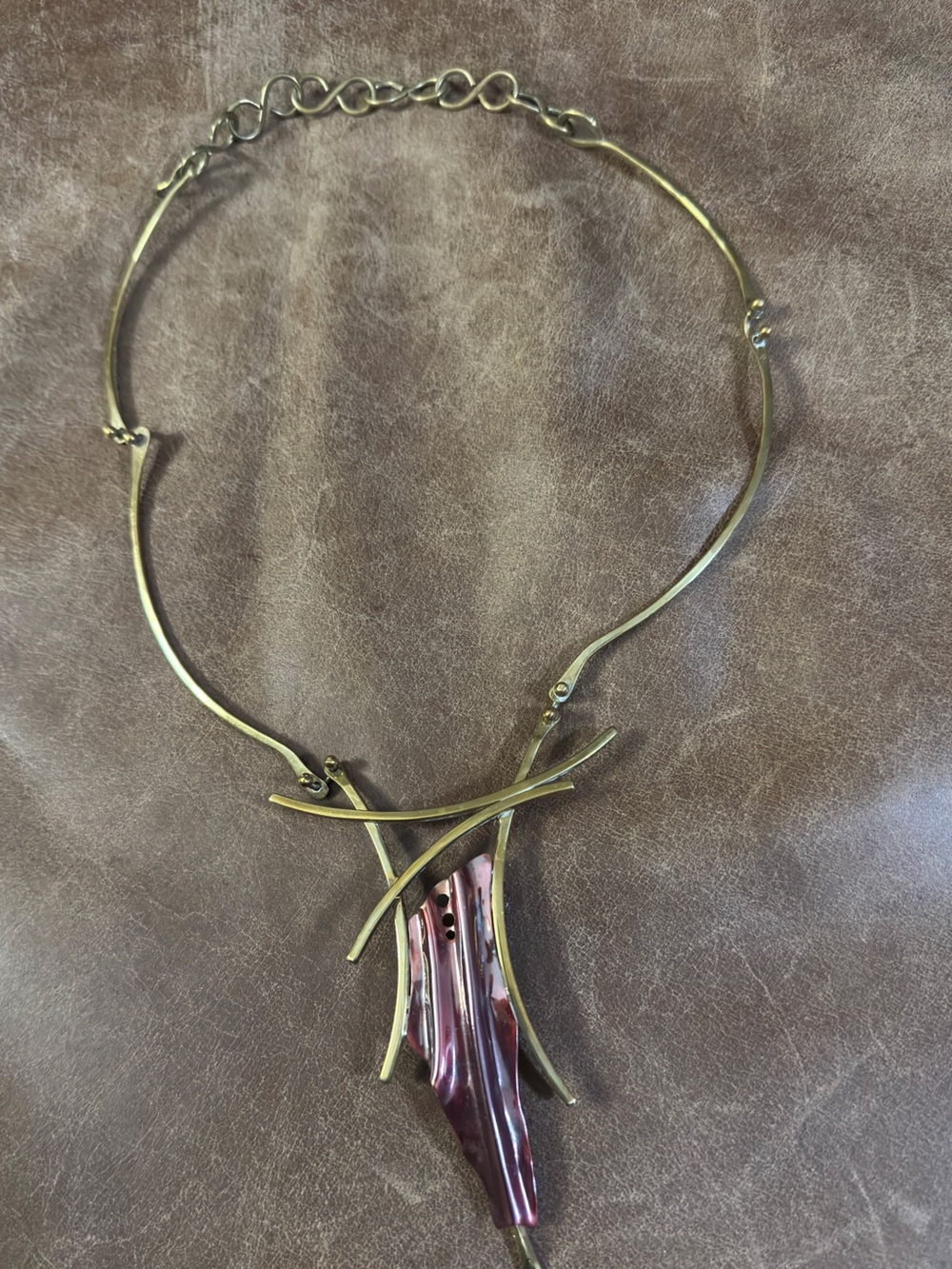 Vintage Modernist Brutalist Brass & Copper Artisan Statement Collar Necklace - Picture 5 of 10